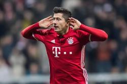 开云体育官网-包含法国翻盘里昂，莱万完成帽子戏法的词条