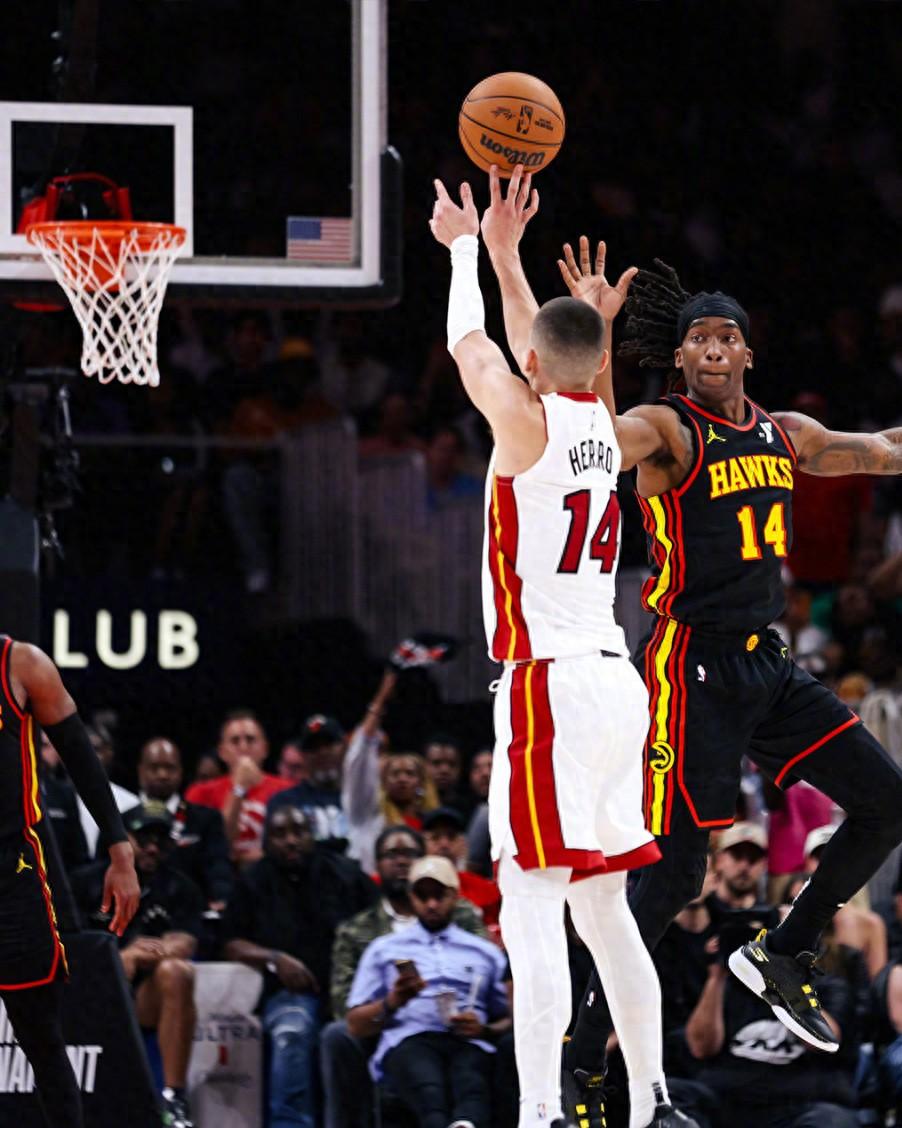 抢眼表现：热火队小将再次砍下高分的简单介绍