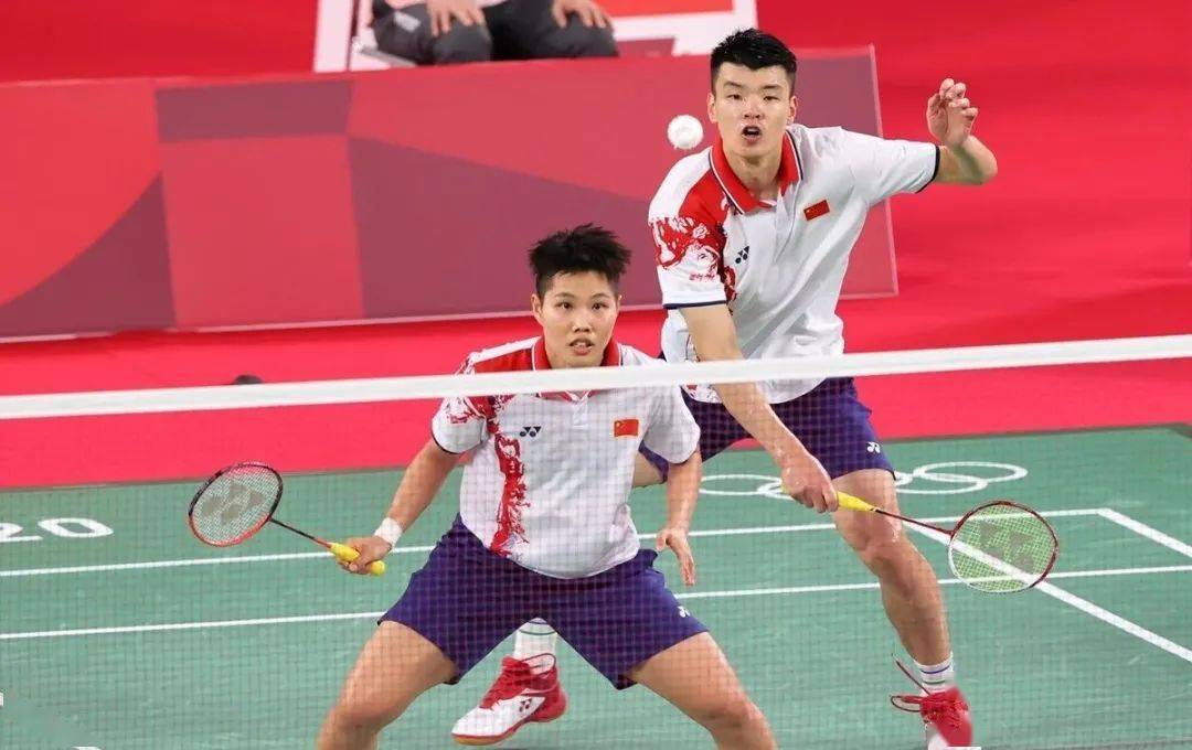 关于印尼队横扫马来西亚队,黄鸭组合点燃赛场的信息 关于印尼队横扫马来西亚队,黄鸭组合点燃赛场的信息